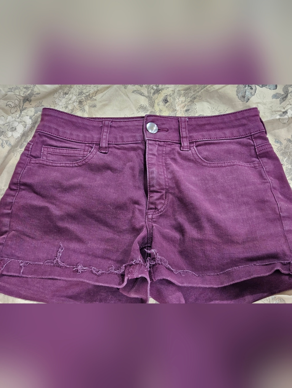 American Eagle Outfitters Burgundy High-Rise Frayed Hem Jean Shorts Size 4